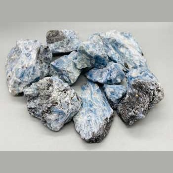 ~3# Flat of Kyanite, Pariba a quality