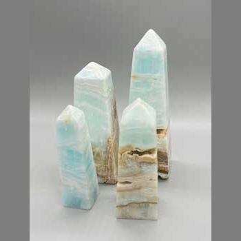 1 kg 3-5" 4-4/pk Caribbean Calcite obelisk