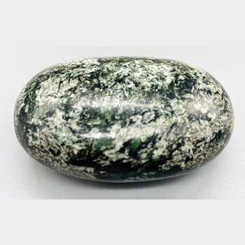 Emerald in Matrix palm stone