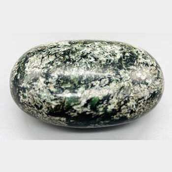 Emerald in Matrix palm stone