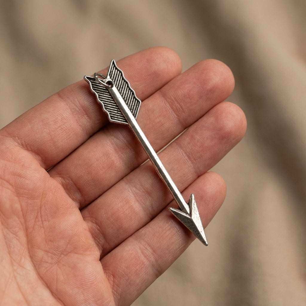 Small Arrow Amulet, 2 1/2", detail view