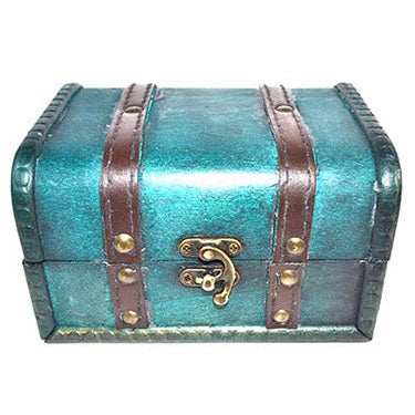 Green Antique Wood Box, 4 1/2" x 6 1/4" x 3 3/4"
