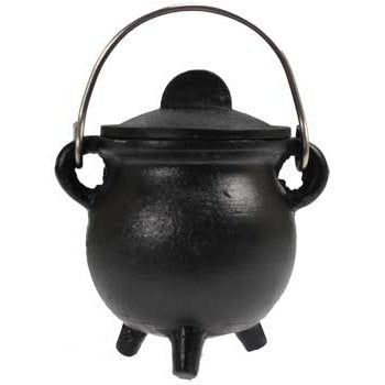 Plain cast iron cauldron  w/ lid 3"