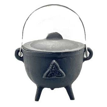 4.5" Triquetra cast iron cauldron w/ lid