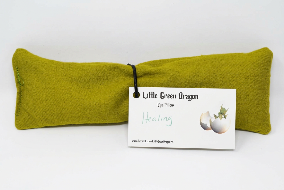 White-background eye pillow draft